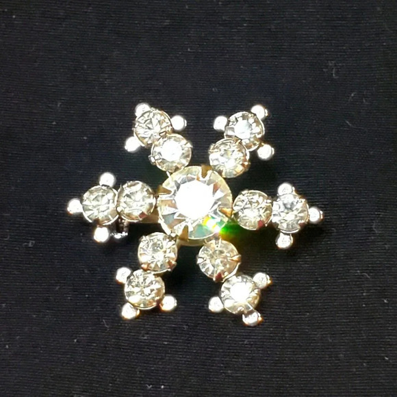 Vintage 50's Rhinestone Brooch Pin Riveted Starburst Star Snowflake retro - Picture 5 of 11
